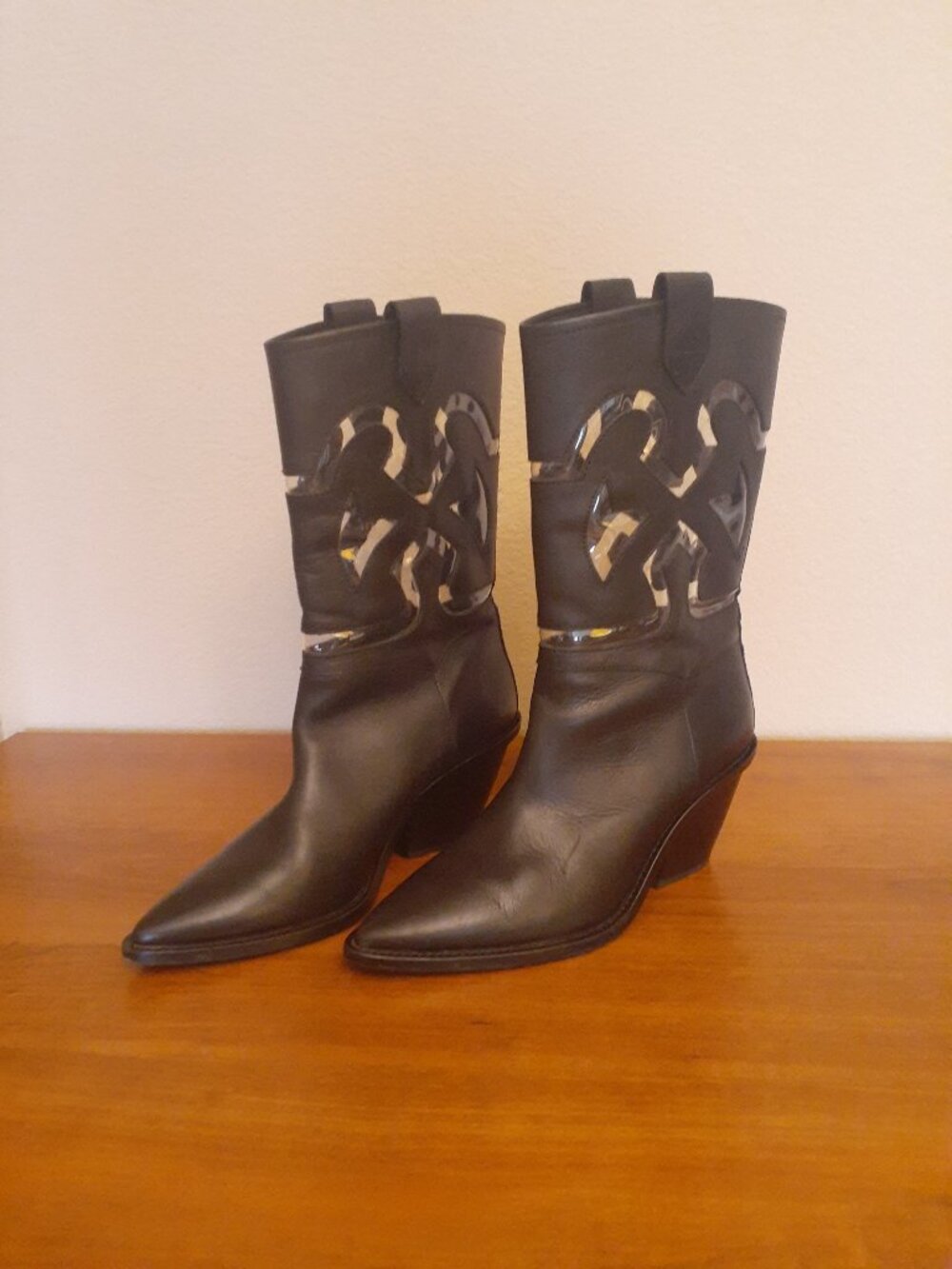 AGL Cut-out Western Silhouette Boots